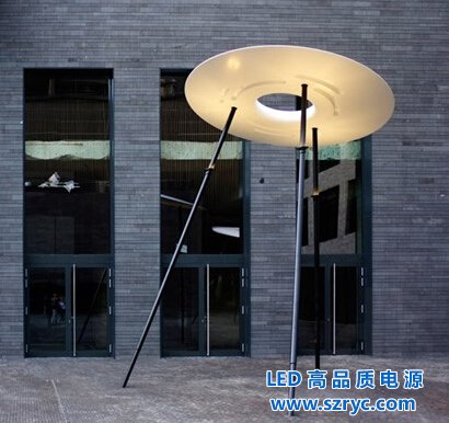 LED看成UFO！眼瞎還是太像？